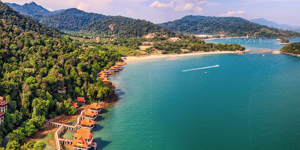 Malaysia — fast boats to Redang, Permantherian and Kapas Islands.