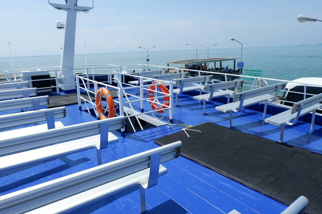 boonsiri high speed ferries catamaran