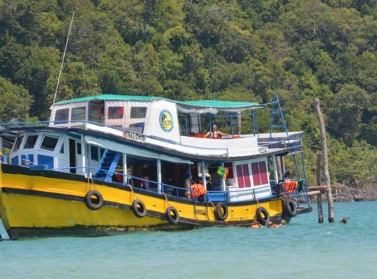 Speed Ferry Cambodia Boat